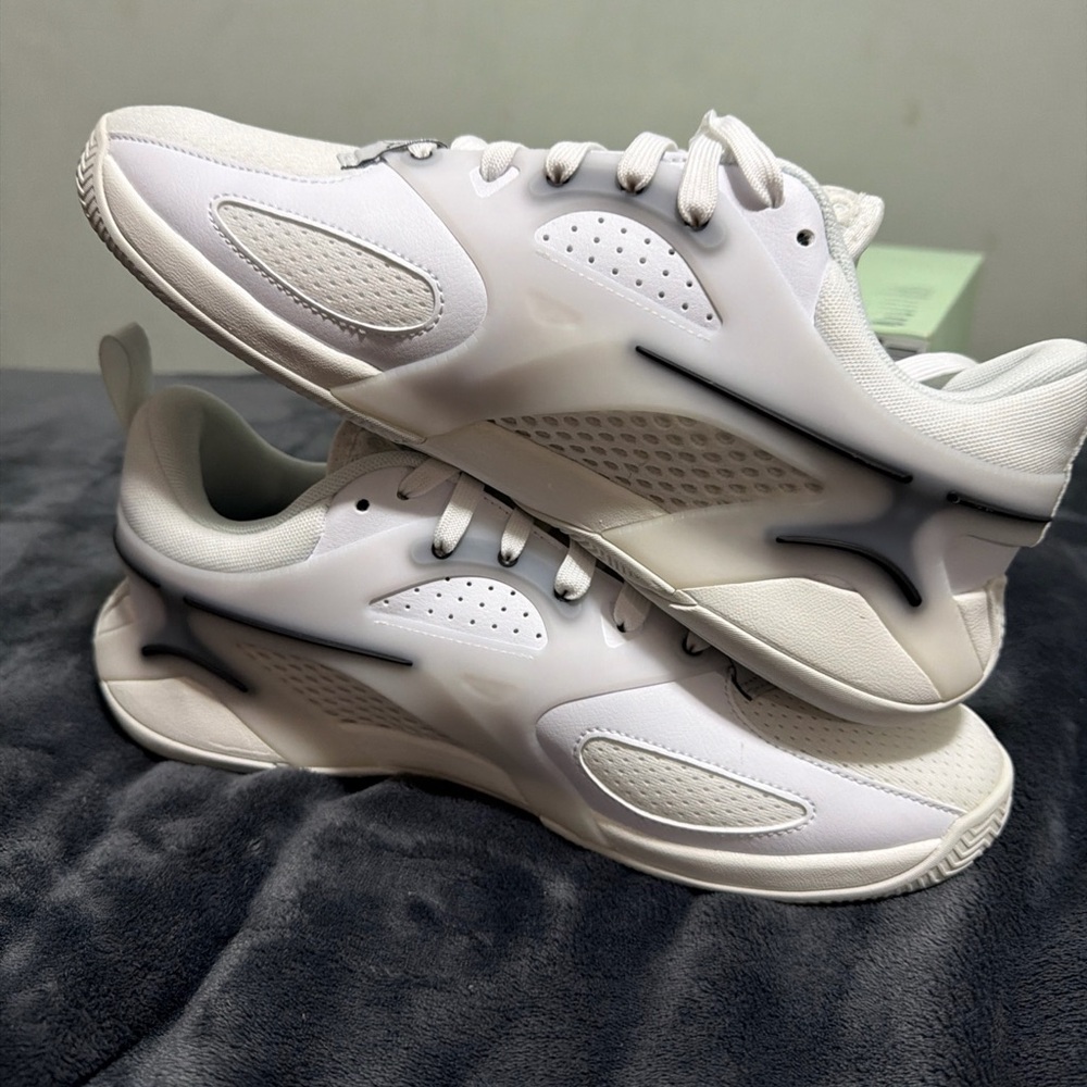 WMNS Jordan heir series